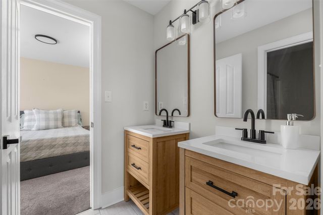 5434 Stallworth Drive, Charlotte, NC 28226