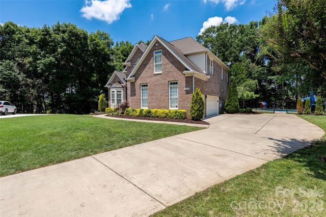 5434 Stallworth Drive, Charlotte, NC 28226