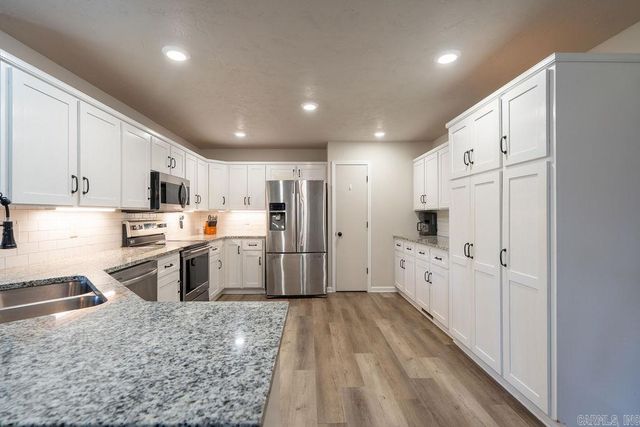 602 Edgewater Cove, Heber Springs, AR 72543