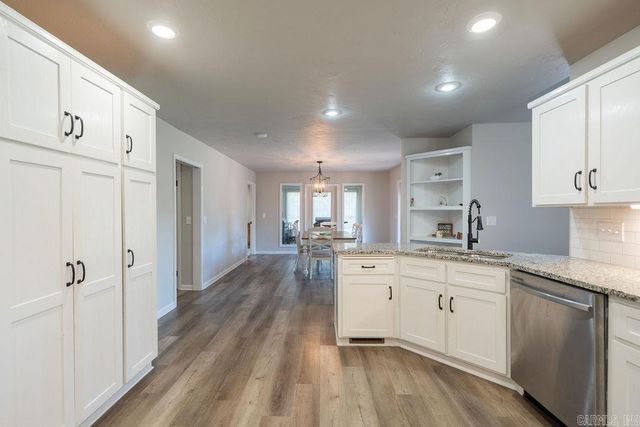 602 Edgewater Cove, Heber Springs, AR 72543