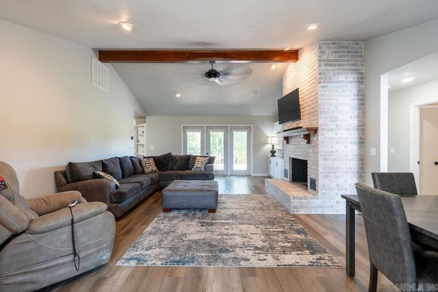 602 Edgewater Cove, Heber Springs, AR 72543