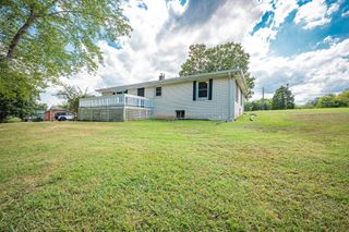 131 Bold Springs Rd, Mc Ewen, TN 37101