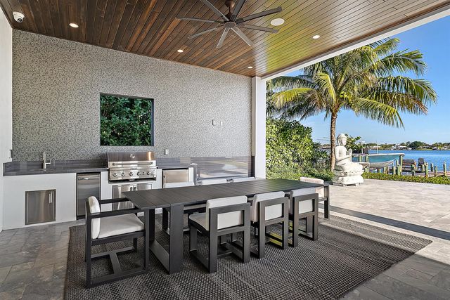 9 Bamboo Lane, Jupiter, FL 33458