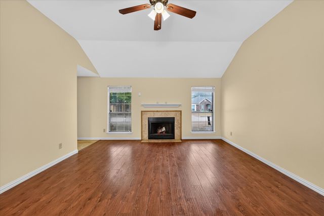 724 Lemons Street, Cedar Hill, TX 75104
