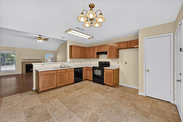 724 Lemons Street, Cedar Hill, TX 75104