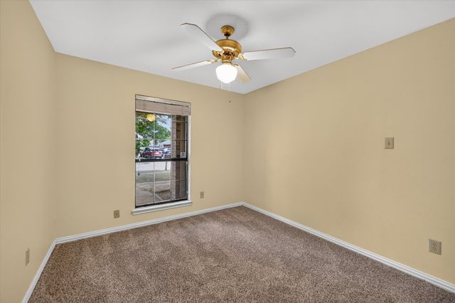 724 Lemons Street, Cedar Hill, TX 75104