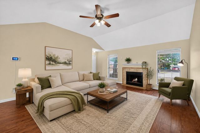 724 Lemons Street, Cedar Hill, TX 75104
