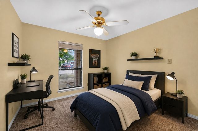 724 Lemons Street, Cedar Hill, TX 75104