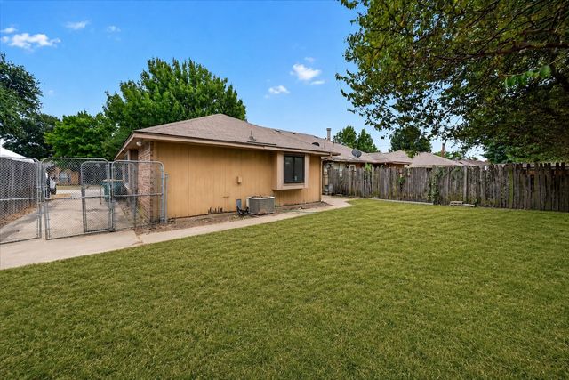 724 Lemons Street, Cedar Hill, TX 75104