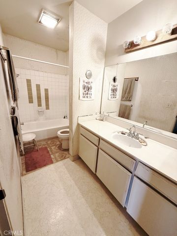 1745 Camino Palmero 440, Los Angeles, CA 90046