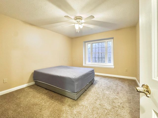 4251 Alward Road SW, Pataskala, OH 43062