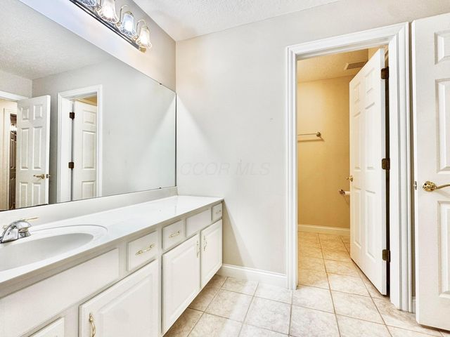 4251 Alward Road SW, Pataskala, OH 43062