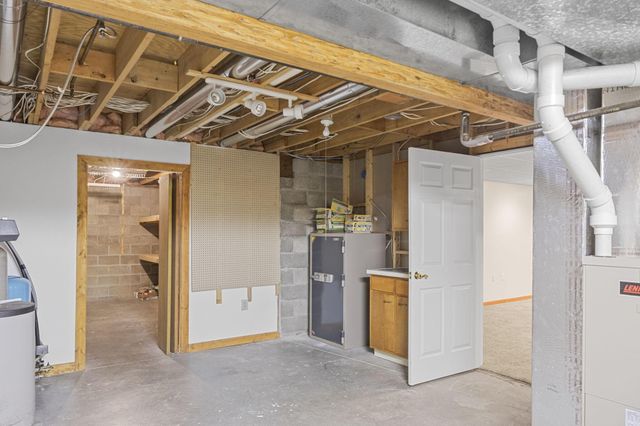 4251 Alward Road SW, Pataskala, OH 43062