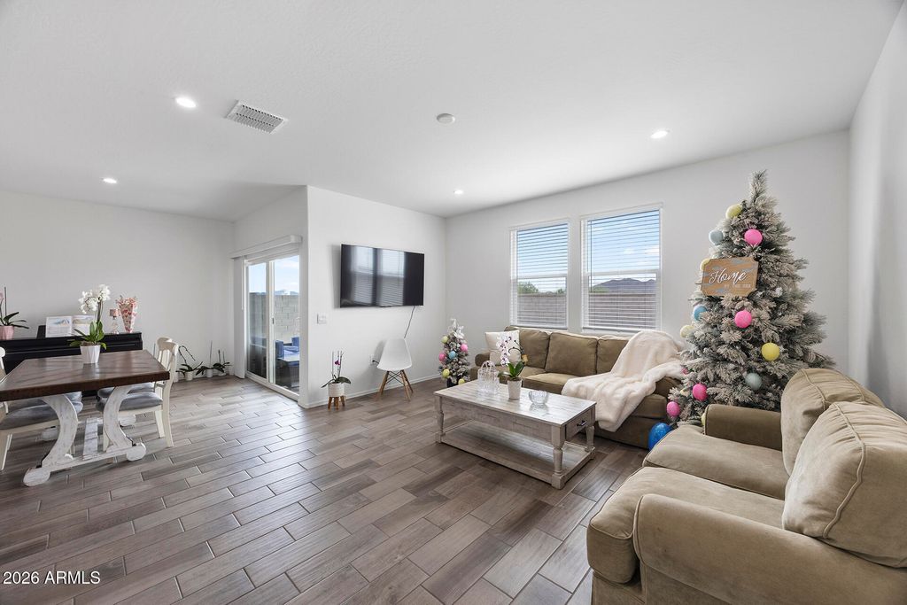 1545 E MASON Drive, Casa Grande, AZ 85122 — photo 5