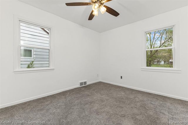 7638 Stahelin Avenue, Detroit, MI 48228