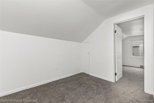 7638 Stahelin Avenue, Detroit, MI 48228