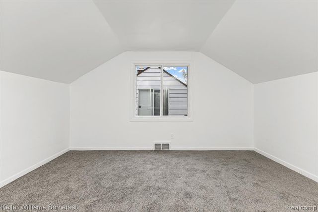 7638 Stahelin Avenue, Detroit, MI 48228