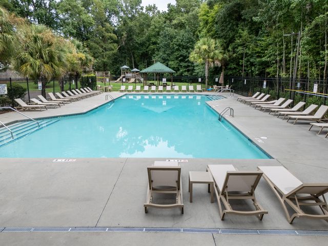 100 Temuco Lane, Summerville, SC 29483