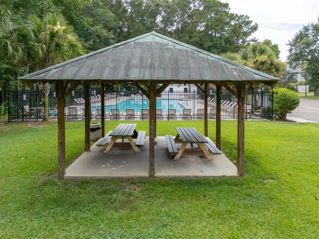 100 Temuco Lane, Summerville, SC 29483