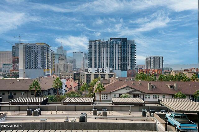 200 W PORTLAND Street 817, Phoenix, AZ 85003