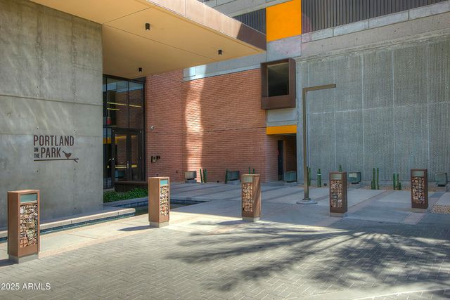 200 W PORTLAND Street 817, Phoenix, AZ 85003