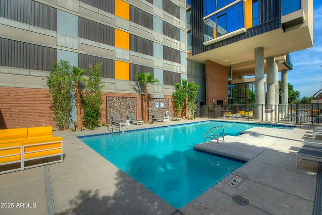 200 W PORTLAND Street 817, Phoenix, AZ 85003