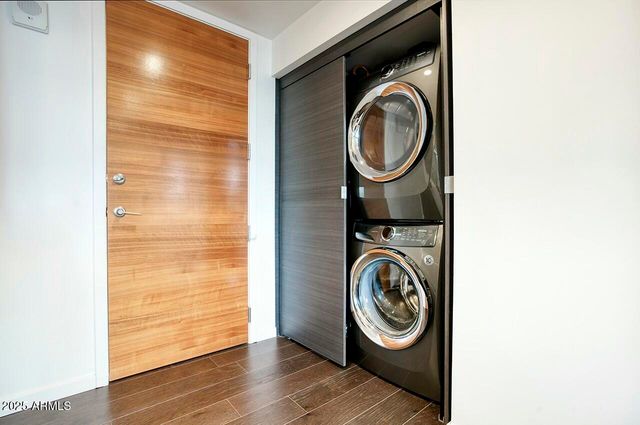 200 W PORTLAND Street 817, Phoenix, AZ 85003