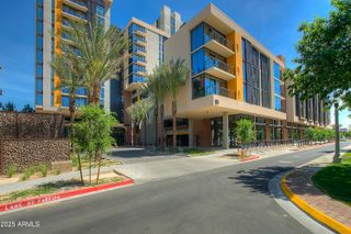 200 W PORTLAND Street 817, Phoenix, AZ 85003