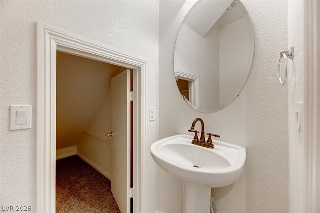 10289 GREEN ORCHARD Court, Las Vegas, NV 89183