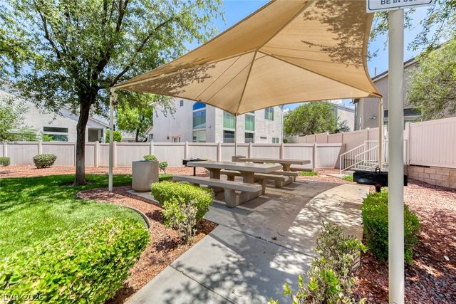 10289 GREEN ORCHARD Court, Las Vegas, NV 89183