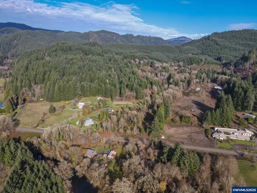 Image 22 of property listing at 18487 Alsea Hwy, Alsea, OR 97324