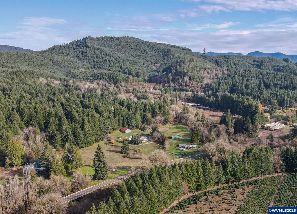 Image 24 of property listing at 18487 Alsea Hwy, Alsea, OR 97324