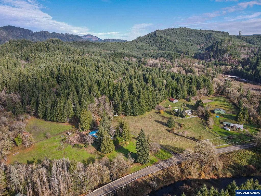 Image 25 of property listing at 18487 Alsea Hwy, Alsea, OR 97324