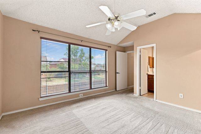 2923 Menlo Park Lane, Carrollton, TX 75007