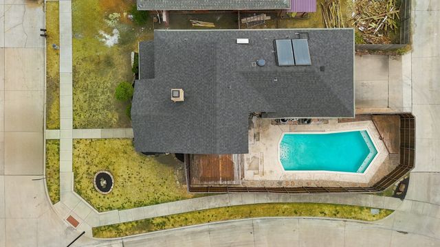 2923 Menlo Park Lane, Carrollton, TX 75007