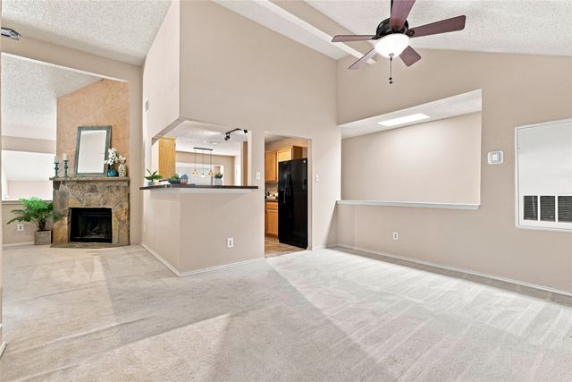 2923 Menlo Park Lane, Carrollton, TX 75007