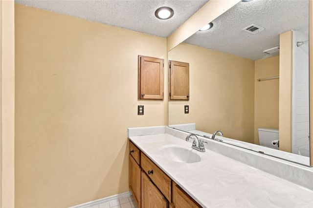 2923 Menlo Park Lane, Carrollton, TX 75007