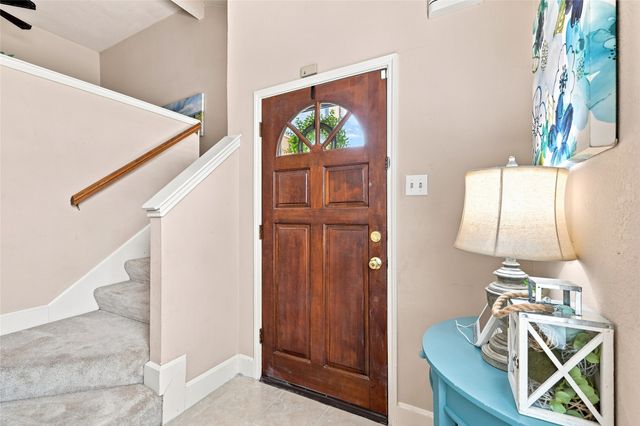 2923 Menlo Park Lane, Carrollton, TX 75007