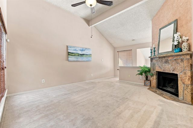 2923 Menlo Park Lane, Carrollton, TX 75007