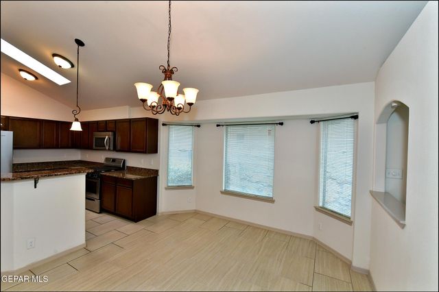 5005 MOON RANCH Lane, El Paso, TX 79934