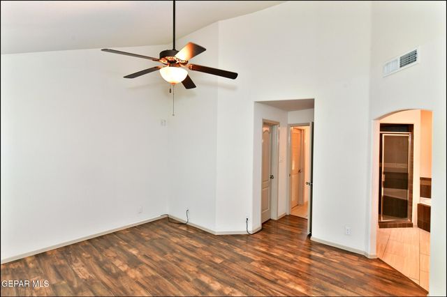 5005 MOON RANCH Lane, El Paso, TX 79934