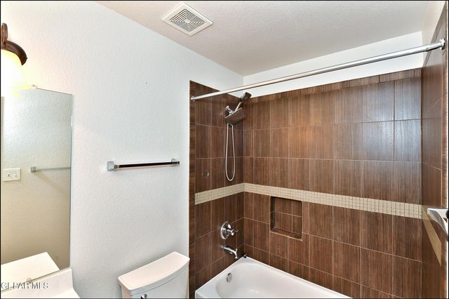 5005 MOON RANCH Lane, El Paso, TX 79934