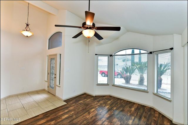 5005 MOON RANCH Lane, El Paso, TX 79934