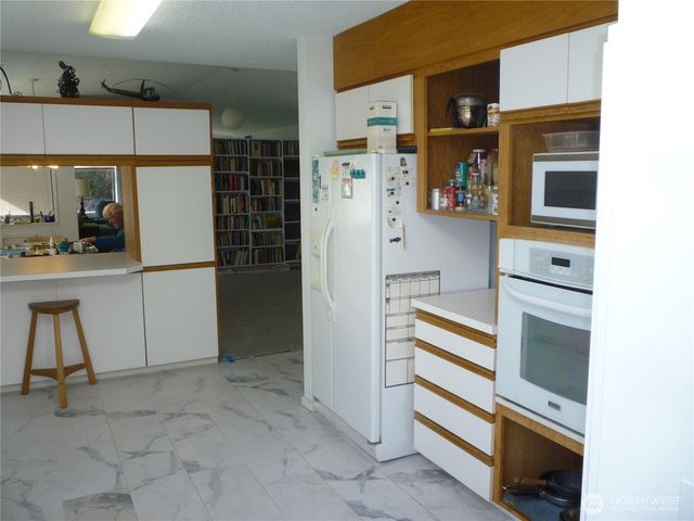 180 Stonehaven Lane, Sequim, WA 98382