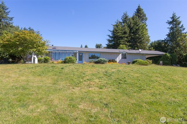 180 Stonehaven Lane, Sequim, WA 98382
