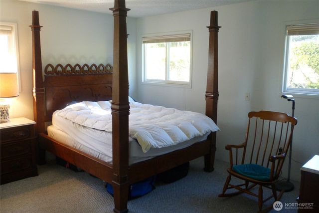 180 Stonehaven Lane, Sequim, WA 98382