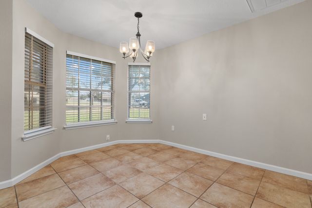 2013 Wood Trail, Azle, TX 76020