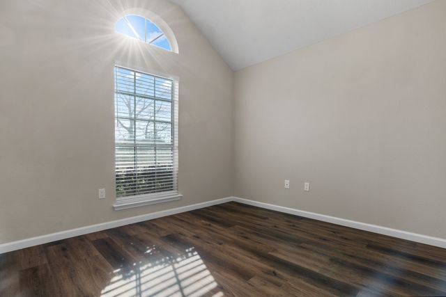 2013 Wood Trail, Azle, TX 76020