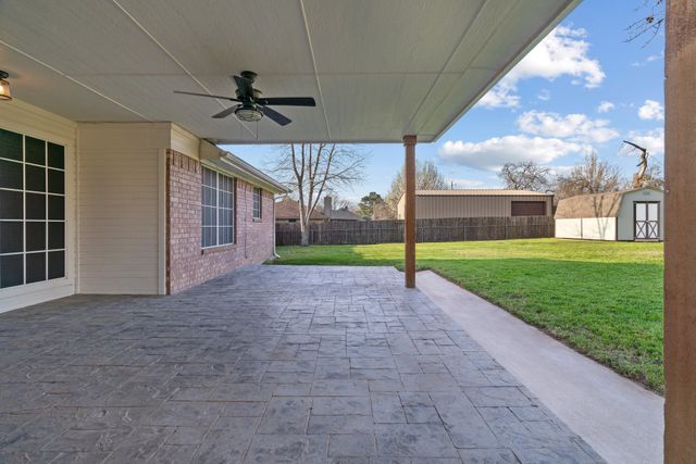 2013 Wood Trail, Azle, TX 76020
