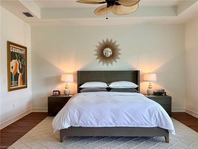 7476 Moorgate Point WAY, Naples, FL 34113